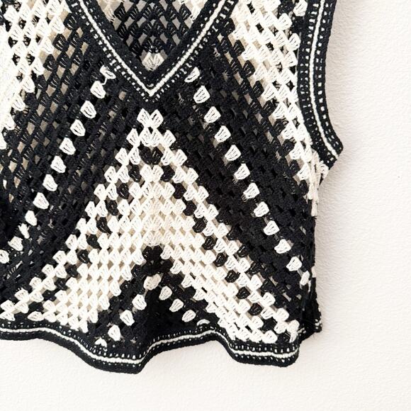 REBELLION AGAIN | Cream ivory Black Sleeveless Sweater Vest Open Knit | Large - Picture 4 of 5